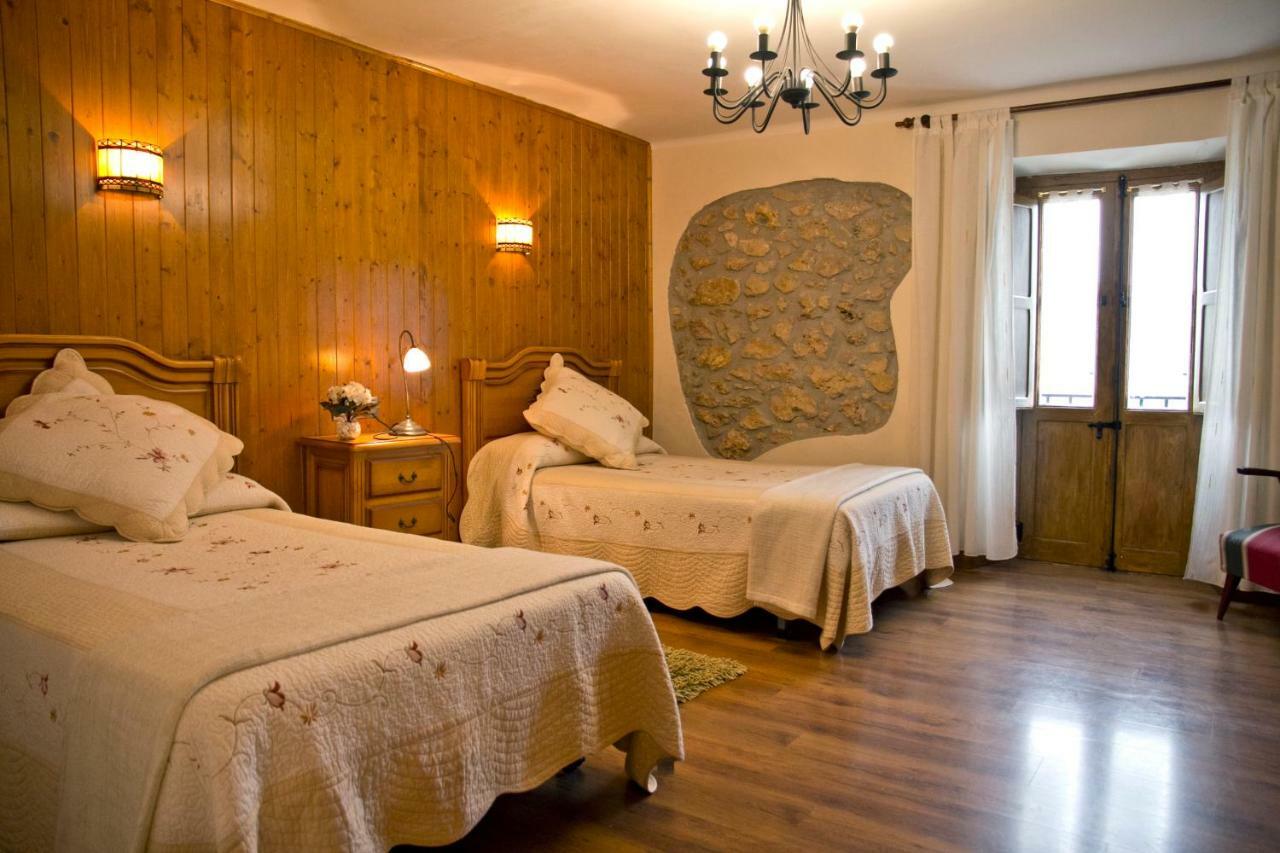 Casa Rural Lazkano En Sierra De Urbasa San Martín Buitenkant foto
