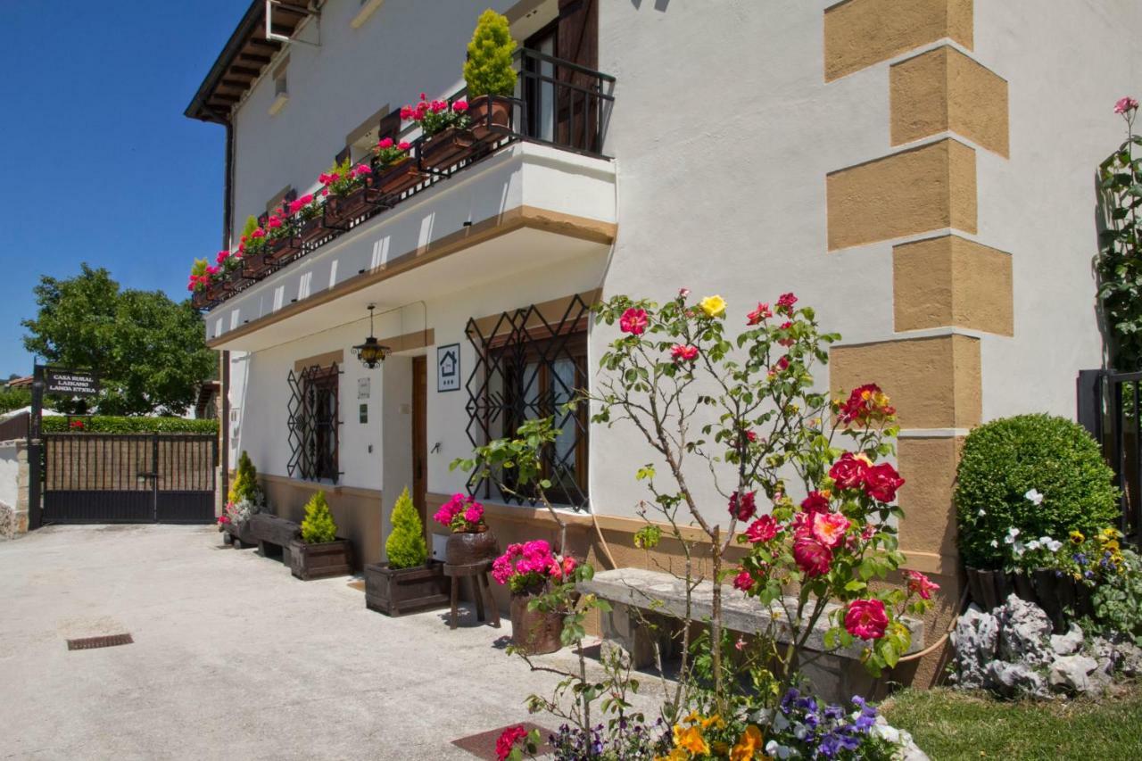 Casa Rural Lazkano En Sierra De Urbasa San Martín Buitenkant foto